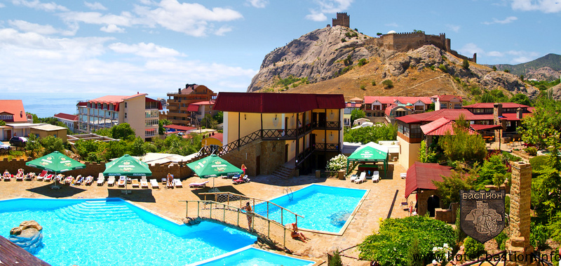 Курортный отель Бастион Судак Крым, фотография вид на крепость